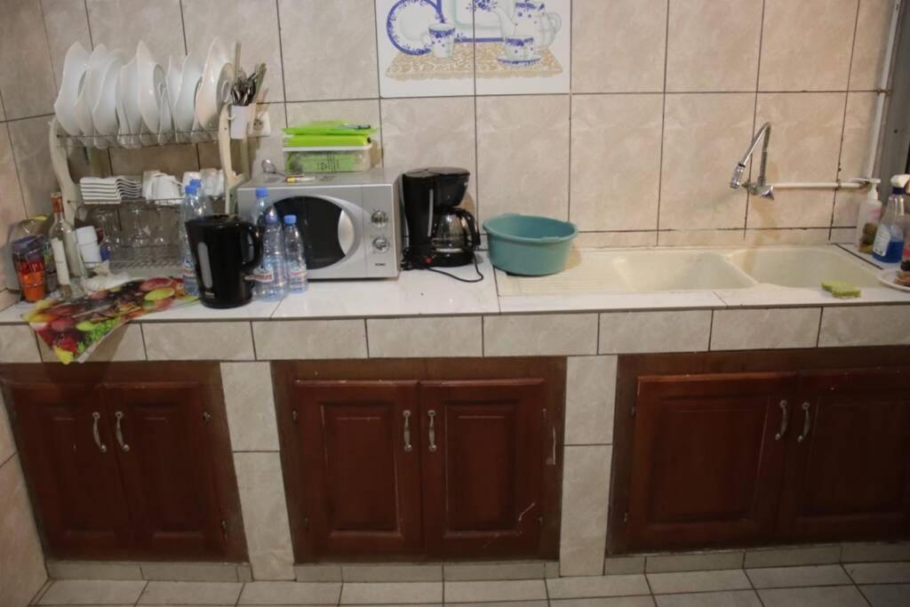 Residence Jeanne A Yaounde Odza Messamengo Екстериор снимка